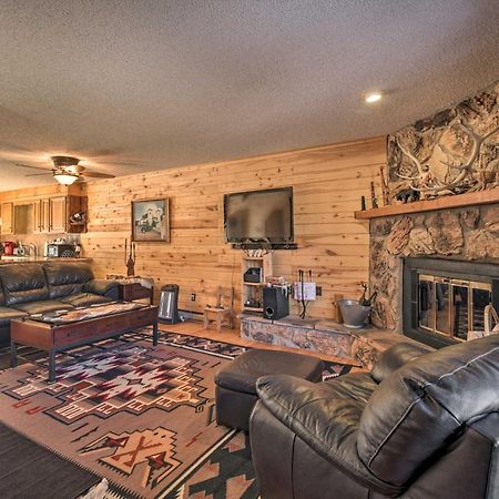 Downtown Red River Retreat With Mtn Views And Yard Eksteriør billede